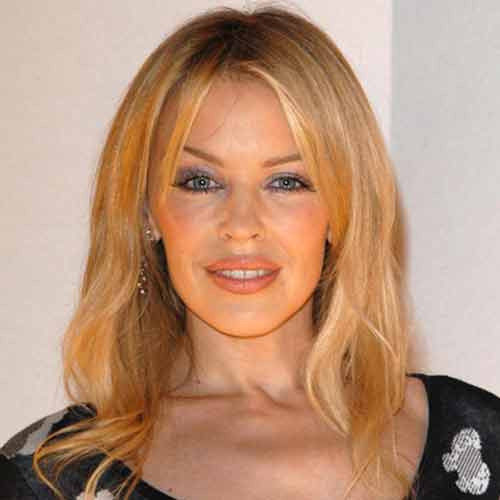 Kylie Minogue (chẩn đoán năm 2005 ở tuổi 36). Ngôi sao nhạc pop người Australia đã phải hoãn tour diễn Showgirl để điều trị ung thư vú vào năm 2005. Thông tin này đã khiến người hâm mộ ca sĩ này vô cùng ngạc nhiên. Kylie đã phải phẫu thuật cắt bỏ khối u và điều trị bằng cả hóa trị và xạ trị sau đó.