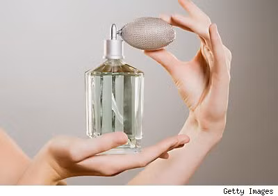 Nước hoa là một nền công nghiệp khổng lồ và vẫn ngày càng lớn mạnh.