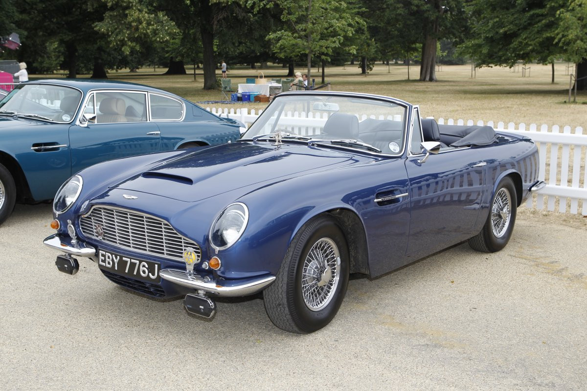 Chiếc DB5 Cabriolet.