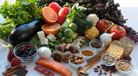  4. Hãy thử các "chế độ ăn uống phòng ngừa ung thư": Tiến sĩ Michelle Harvie, một chuyên gia về phòng chống ung thư, và Giáo sư Tony Howell, từ trung tâm phòng chống ung thư vú Genesis, khuyên mọi người đều nên thực hiện một số chế độ ăn uống để phòng ngừa ung thư.