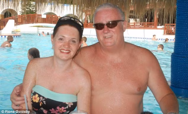 Một cánh tay của cô bị co giật là do khối u đã phát triển. Cô được yêu cầu phải phẫu thuật và cô quyết định ghi lại nhật ký toàn bộ quá trình điều trị.