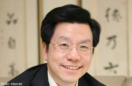 Ông Kai-Fu Lee, cựu lãnh đạo Google Trung Quốc, đã có hơn 51 triệu người hâm mộ trên mạng Sina Weibo, vừa tuyên bố bị mắc căn bệnh ung thư bạch cầu (hay còn gọi là ung thư máu).