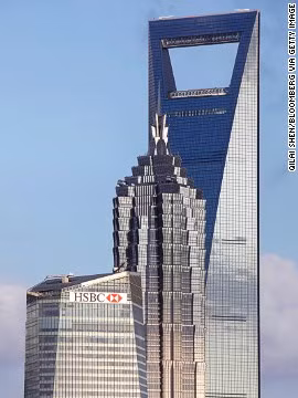 Trung tâm tài chính Shanghai World (Trung Quốc). Tòa nhà được khánh thành vào năm 2008 và đạt danh hiệu tòa nhà mới hoàn thành có kiến trúc ấn tượng nhất của năm 2008. Tòa nhà đặc biệt này có chiều cao 492 m.