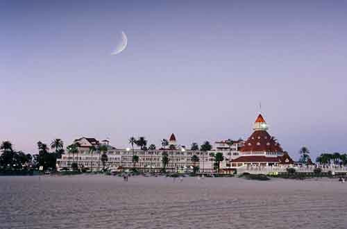 Bãi biển Coronado, bang California.