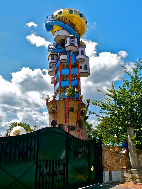 Tòa nhà Kuchlbauer-Turm ở Abensberg, Đức.