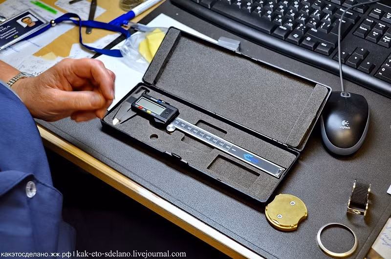 ...và nhiều công cụ khác.