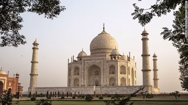Đền Taj Mahal ở Ấn Độ.