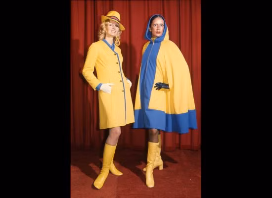 Bộ đồng phục với 2 tông màu chủ đạo vàng - xanh vào những năm 1972-1977.