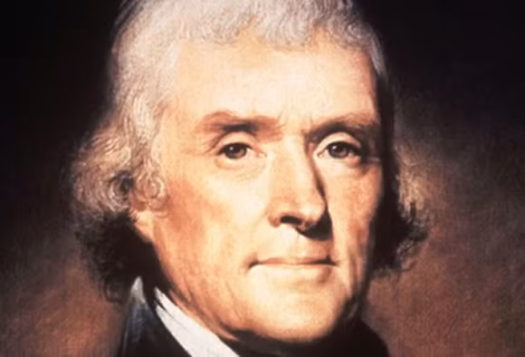 3. Tổng thống Mỹ Thomas Jefferson qua đời vào ngày Quốc khánh Mỹ: Vào năm 1776, Thomas Jefferson, John Adams và Benjamin Franklin đã soạn thảo bản Tuyên ngôn độc lập cho nước Mỹ. Ngày 4/7 năm đó, bản tuyên ngôn được thông qua và nước Mỹ đã trở thành quốc gia độc lập. Tổng thống đời thứ 3 của nước Mỹ đã qua đời trong lễ kỷ niệm lần thứ 50 ngày quốc khánh Mỹ. Những lời cuối cùng của ông trước khi ra đi là “Hôm nay có phải ngày 4 không?”. Khi mọi người cho ông biết, ông đã ra đi thanh thản.