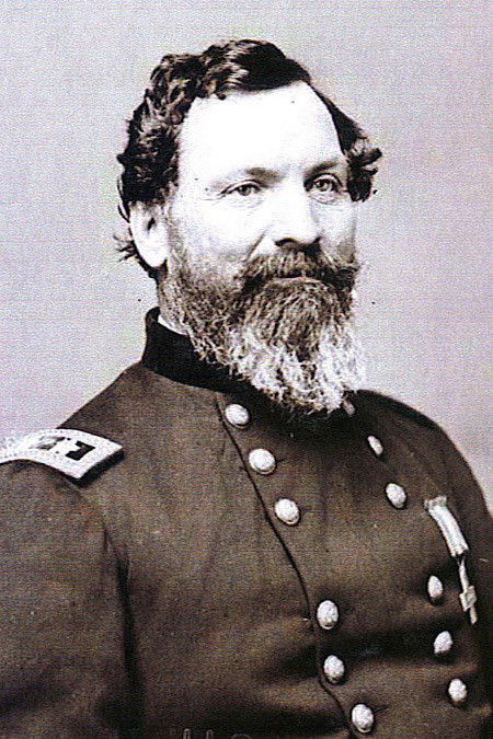 8. Viên tướng chết do bắn tỉa trong khi đang truy kích các tay bắn tỉa: John Sedgwick là một vị tướng trong quân đội Liên bang trong cuộc nội chiến Mỹ. Trong trận Spotsylvania Court House, Sedgwick tăng cường quân của mình tham gia trận chiến. Các tay súng bắn tỉa của ông lúc đó đang trang bị kỹ càng và cố gắng né tránh những luồng đạn từ phía đối phương. Ông đã trấn an họ rằng ở khoảng cách này họ không thể bắn trúng dù là một con voi. Không may là chỉ vài giây sau ông đã trúng đạn ngay ở phần mặt và tử vong tại chỗ.