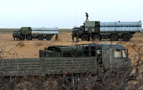 S-300 Syria kem hieu qua, ai khoi mao ra S-400?-Hinh-2