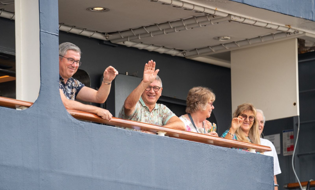 TP Ho Chi Minh don doan khach tau bien sau hon 2 nam-Hinh-7