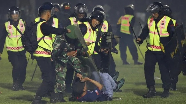 Nguyen nhan dau long dan den tham kich cua bong da Indonesia-Hinh-3