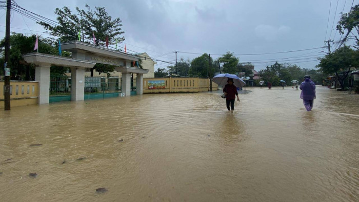 Mua nhu trut nuoc, lu bua vay nhieu noi o Da Nang, Quang Nam-Hinh-3