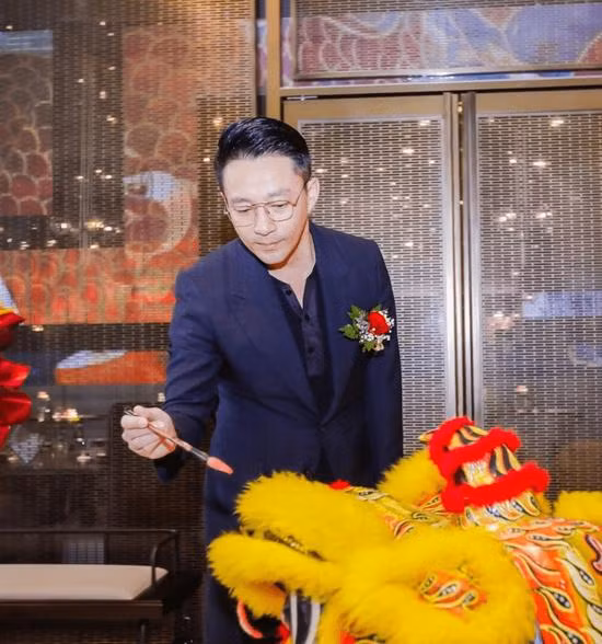 Chong cu Tu Hy Vien len tieng thong tin 