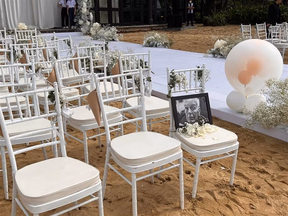 Di anh cha nuoi qua co xuat hien trong hon le Ngo Thanh Van-Hinh-3