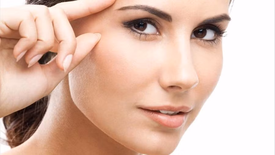 Khuon mat nu gioi co 1 trong 4 diem nay cuoc song giau sang, phu quy