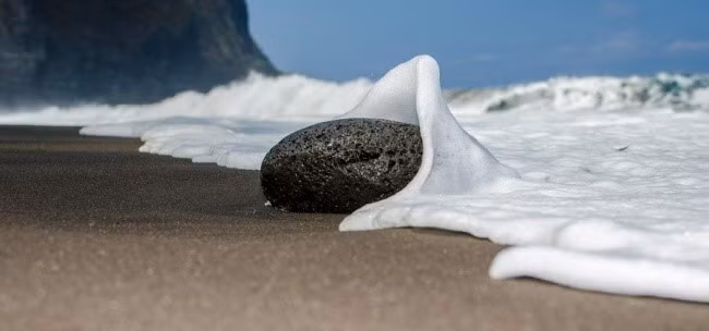 Sóng biến tại đây có điều gì đó không bình thường.