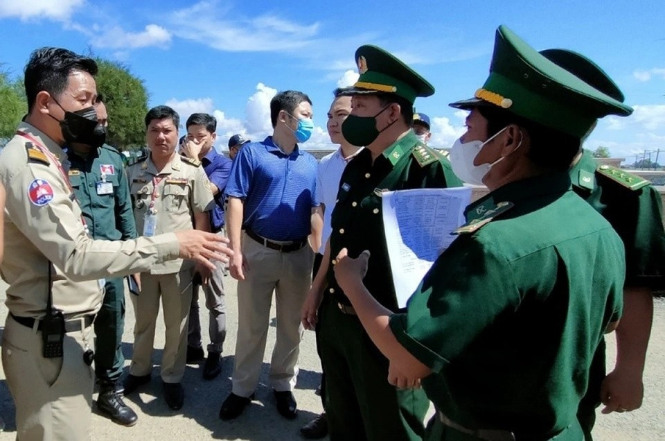 Dua ve nuoc them nhieu lao dong Viet bi lua dao o Campuchia