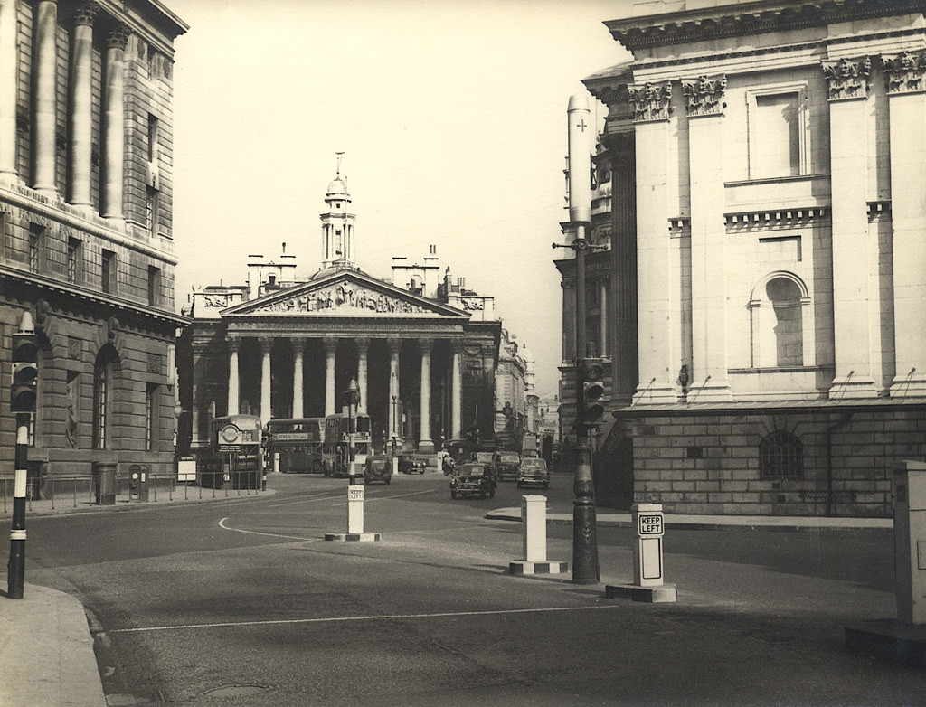 Khu vực Sàn giao dịch Hoàng gia, thập niên 1960.