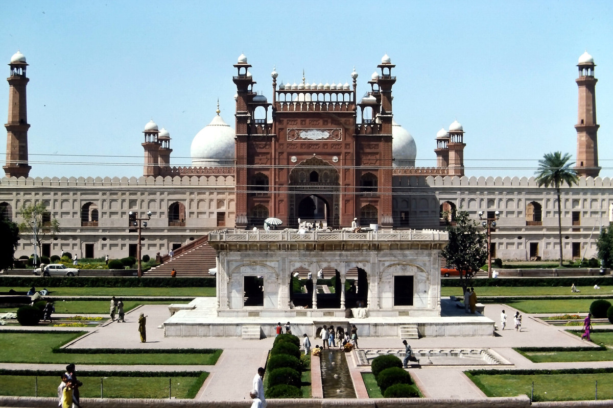 Thánh đường Badshahi ở Lahore.