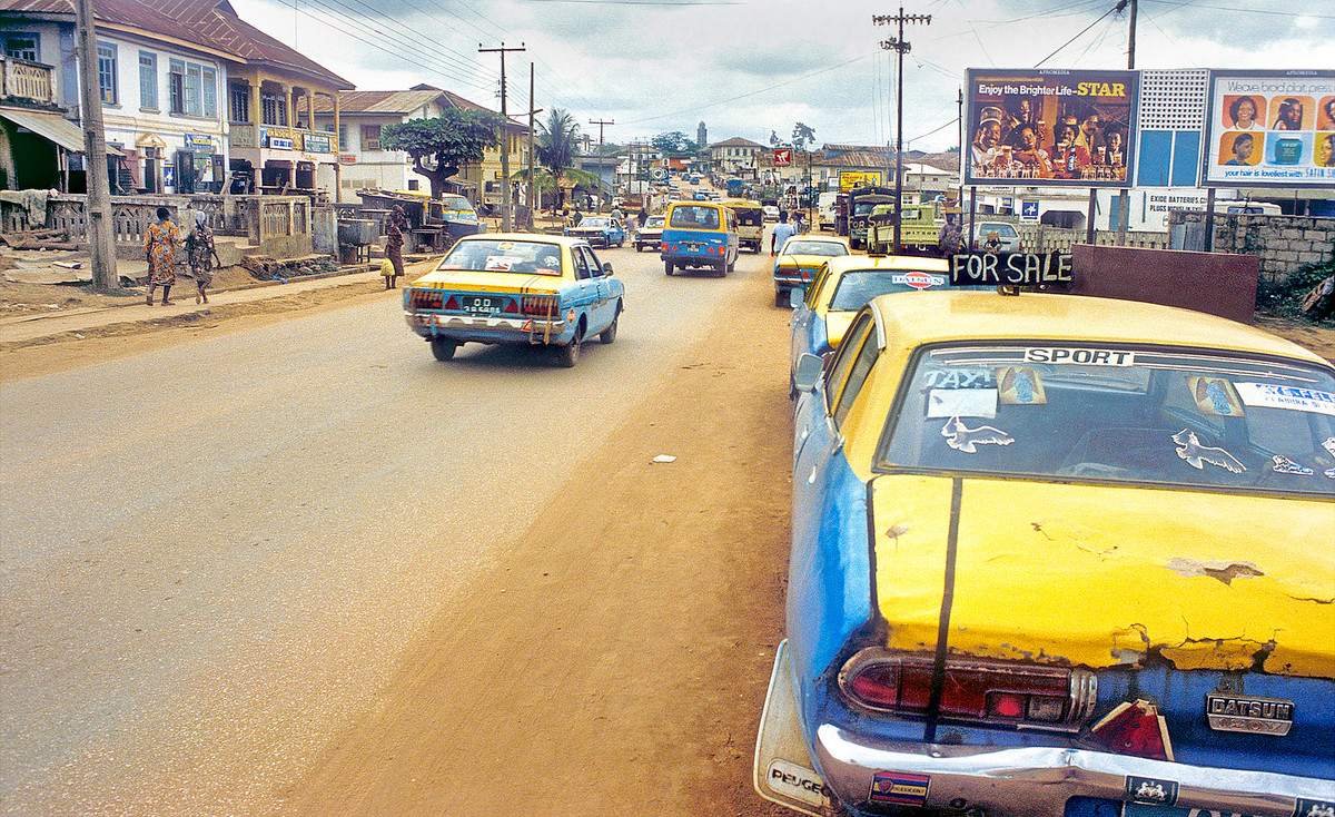 Trên phố Yaba, đại lộ chính của thành phố Ondo.