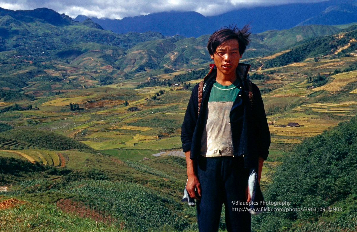 Chân dung một thanh niên H'Mông.