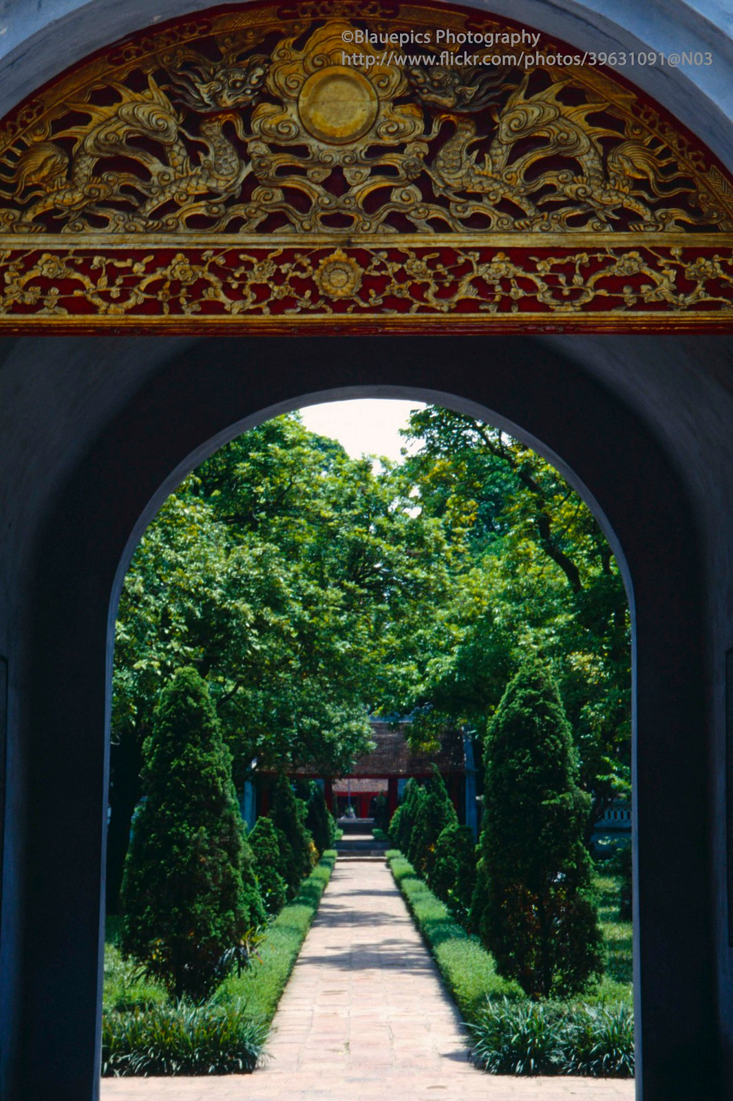 Hà Nội năm 1998 qua loạt ảnh tuyệt vời của người Đức - Hình 10 Ha Noi nam 1998 qua loat anh tuyet voi cua nguoi Duc-Hinh-10