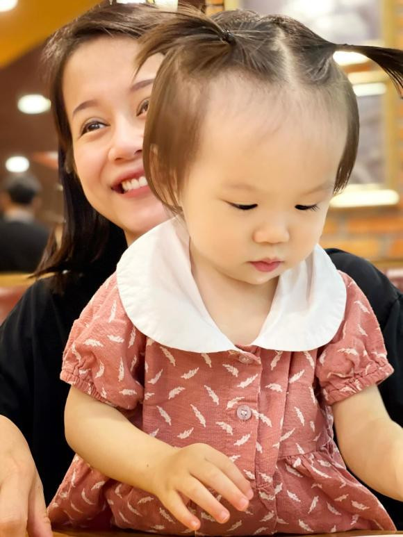 Nguong mo cuoc song troi Tay cap dong tinh Viet noi dinh dam