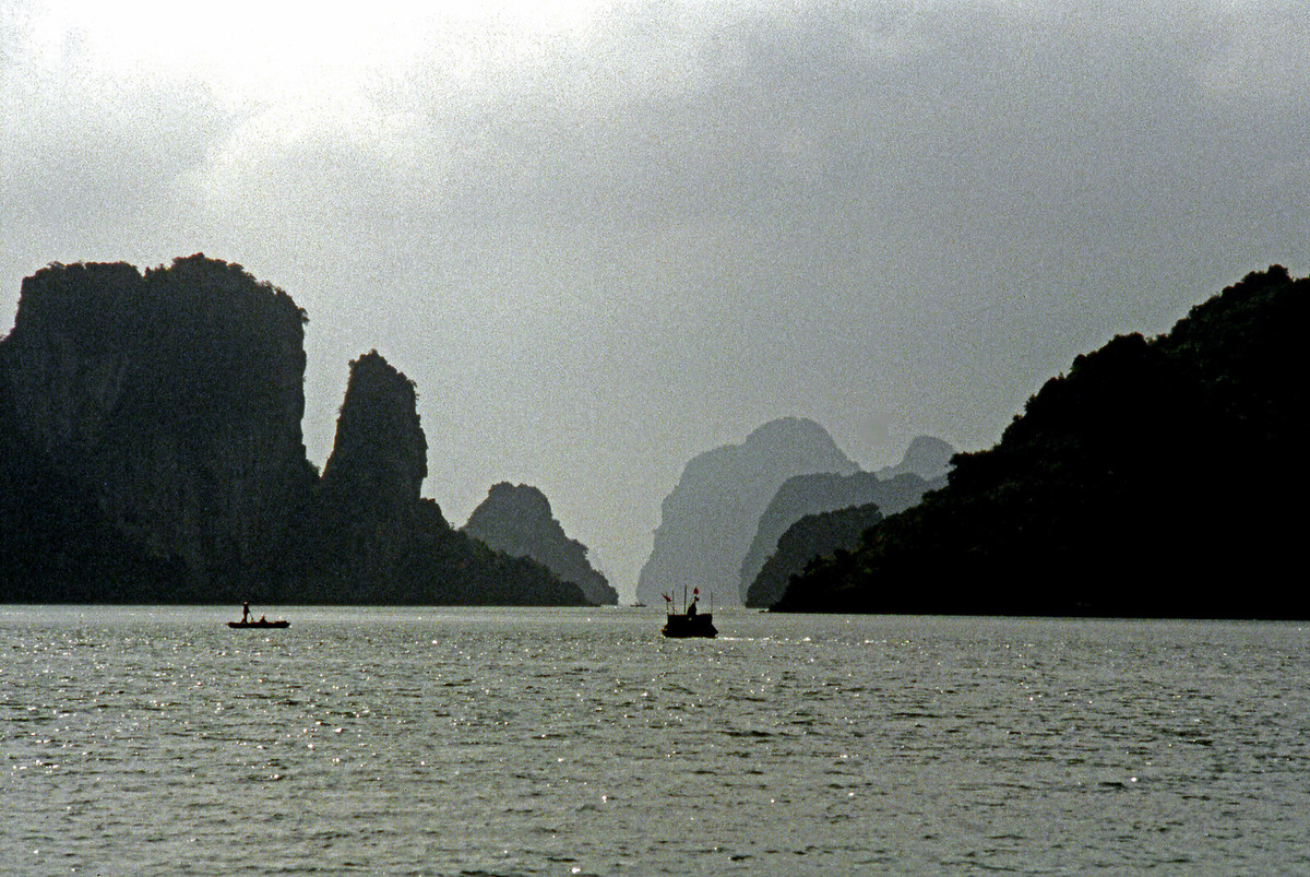 Một góc vịnh Hạ Long.