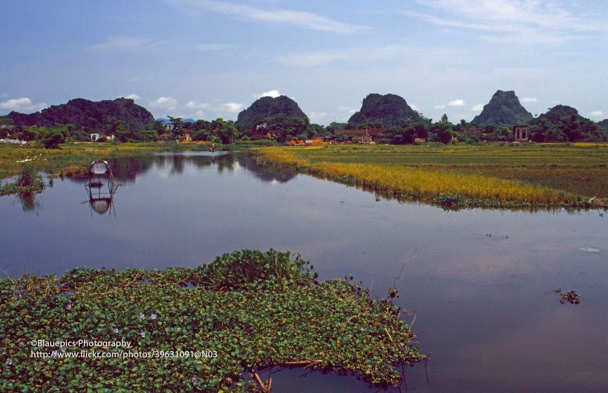 Khung cảnh thôn quê ở Hoa Lư, Ninh Bình năm 1998. Ảnh: Gunter Hartnagel/Flickr.