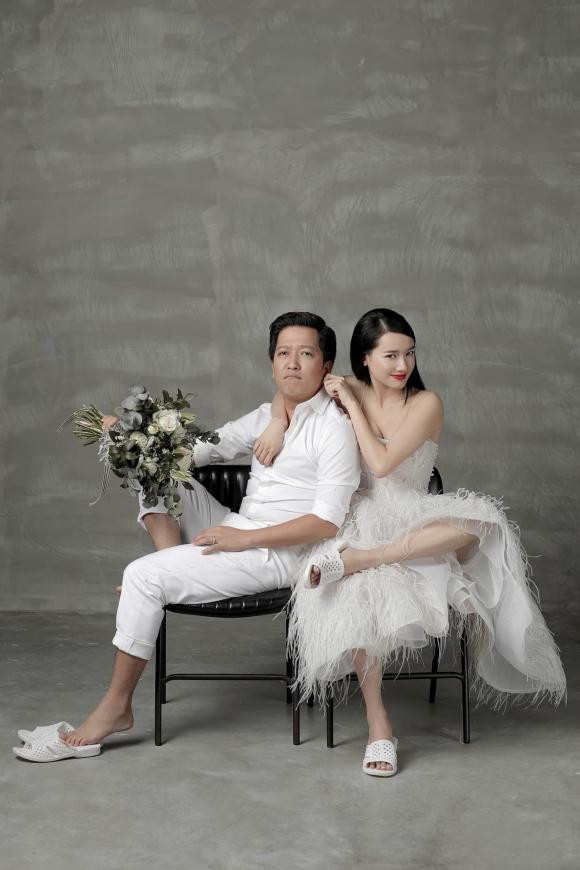 Hoa hau Thuy Tien thanh nguoi dep cham mang dep to ong nhat Vbiz-Hinh-11