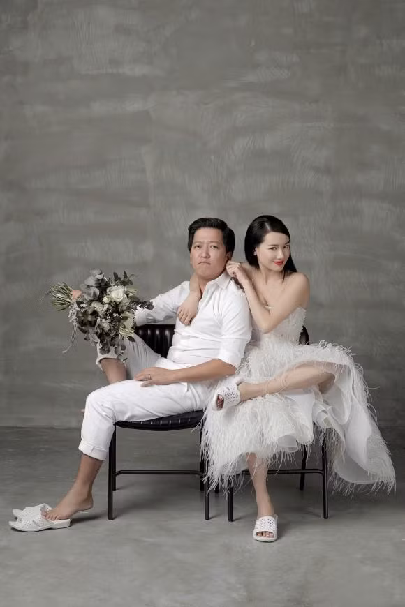 Hoa hau Thuy Tien thanh nguoi dep cham mang dep to ong nhat Vbiz-Hinh-11