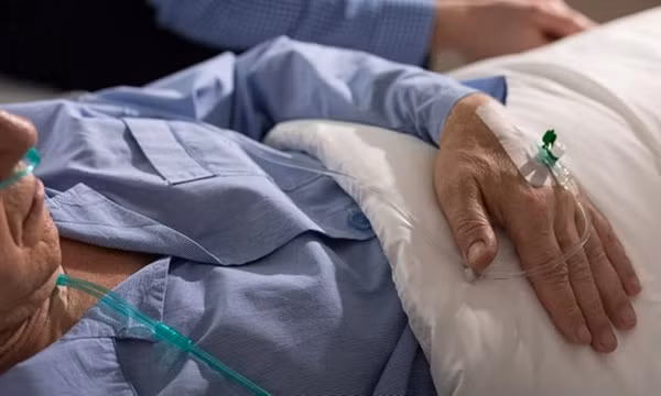 3 loai ung thu co dau hieu som la dau lung keo dai