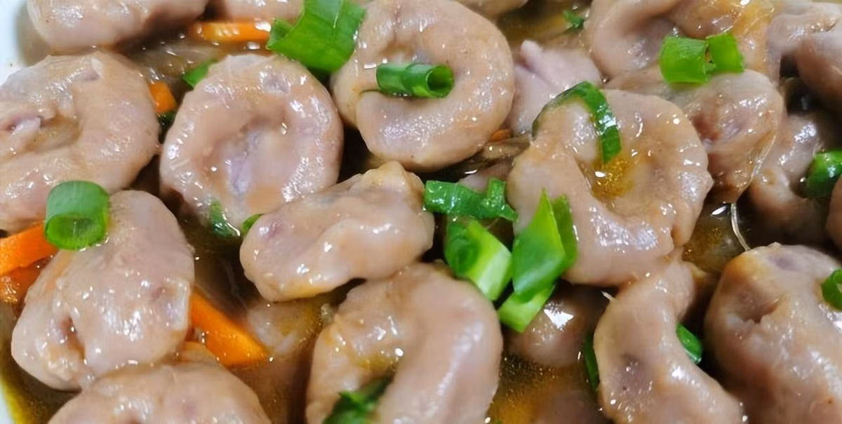 Boi bo ty vi voi thit bo va 2 loai cu co canxi cao