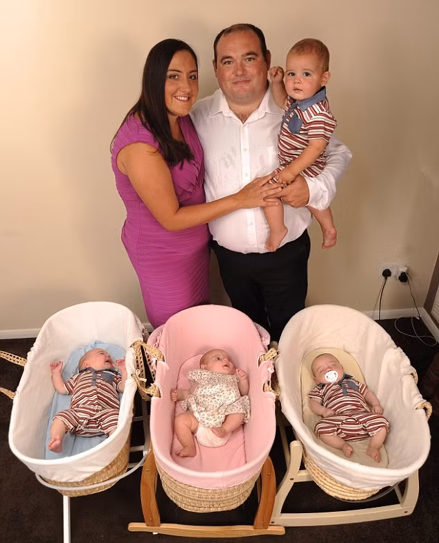 Trong lúc đang thất vọng nhất vì mãi không đậu thai thì con yêu về. Hai vợ chồng đã vô cùng vui sướng và chào đón bé Freddie vào ngày 1/6 năm ngoái (2013).