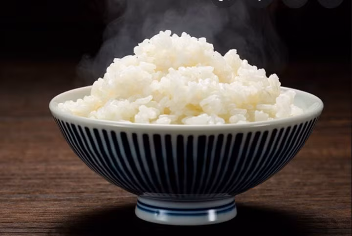 4 cách ăn cơm giúp giảm huyết áp, mỡ máu, tiểu đường - Hình 2 4 cach an com giup giam huyet ap, mo mau, tieu duong-Hinh-2