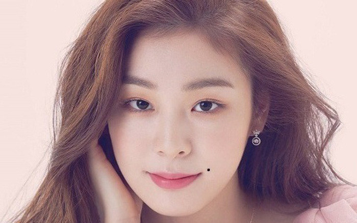 Tất nhiên, đi cùng với đó là một cuộc sống giàu sang, phú quý, cả đời sống trong vinh hoa, hưởng thụ. 