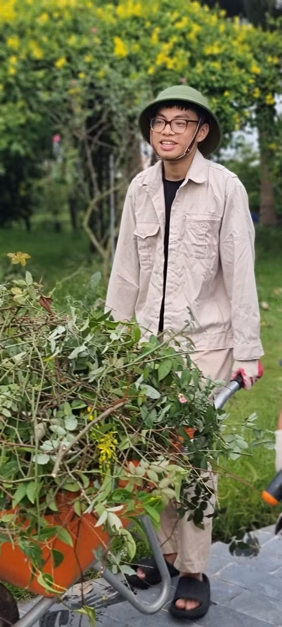 Chan dung con trai ca lon phong phao cua nghe si Xuan Bac-Hinh-11