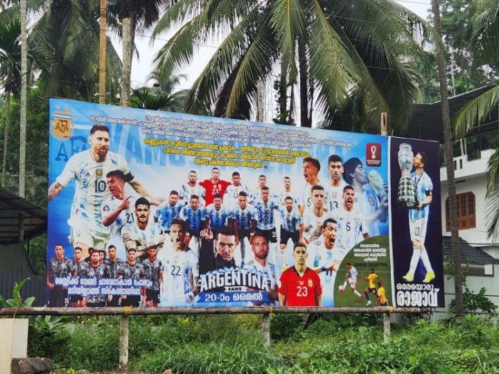 Tận hưởng World Cup kiểu Ấn Độ: Cả thành phố mê mẩn Messi, Neymar - Hình 3 Tan huong World Cup kieu An Do: Ca thanh pho me man Messi, Neymar-Hinh-3