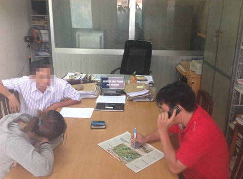 Mới đây, Công an quận 7 đã xác định Trâm nằm trong đường dây mua bán trẻ sơ sinh và đã thay đổi hành vi phạm tội "chiếm đoạt trẻ em" sang "mua bán trẻ em".