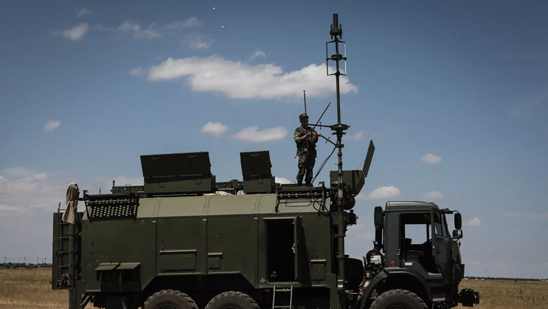 Hiện hệ thống đang được triển khai tới nhà máy hạt nhân Zaporizhzhia, Kursk và toàn bộ Crimea. Chính vì thế, Ukraine đã thất bại trong việc sử dụng đạn có dẫn đường vào các vị trí này, buộc phải chuyển mục tiêu sang những nơi chưa có hệ thống bảo vệ. Ảnh: Sputnik