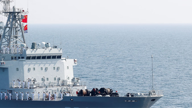 Trong khi đó, Bộ Quốc phòng Trung Quốc khẳng định: “Các hoạt động quân sự của PLAN nhằm nâng cao năng lực phòng thủ và bảo vệ lợi ích quốc gia hợp pháp của Trung Quốc. Chúng tôi kêu gọi các nước không nên diễn giải quá mức và tạo ra những căng thẳng không cần thiết”. Ảnh: Reuters