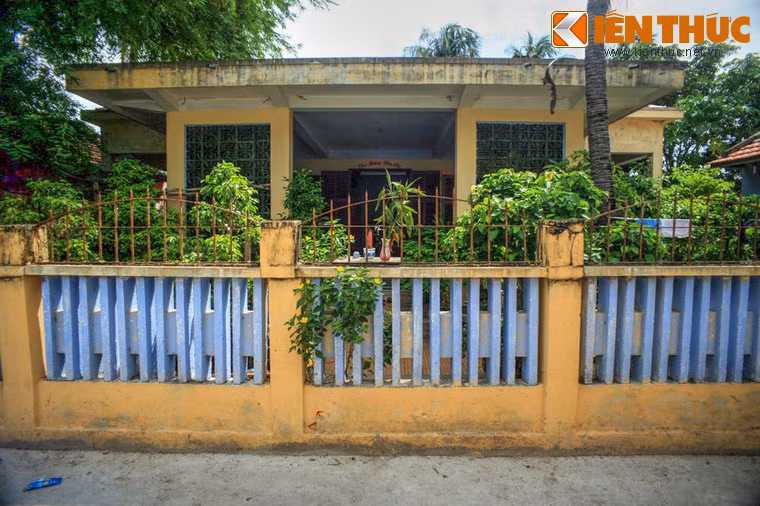 Làng Tri Thủy ở xã Tân Hải, huyện Ninh Hải, tỉnh Ninh Thuận ngày nay vẫn lưu giữ một ngôi nhà mang dấu ấn lịch sử đặc biệt, đó là ngôi nhà nơi Tổng thống VNCH Nguyễn Văn Thiệu đã sinh ra và lớn lên.