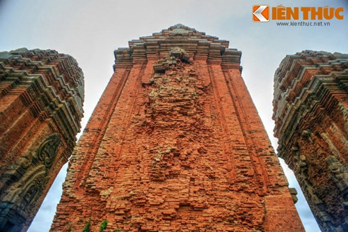 Với chiều cao này, tháp Dương Long là tòa tháp cao nhất trong các tháp Chăm còn lại ở Việt Nam.