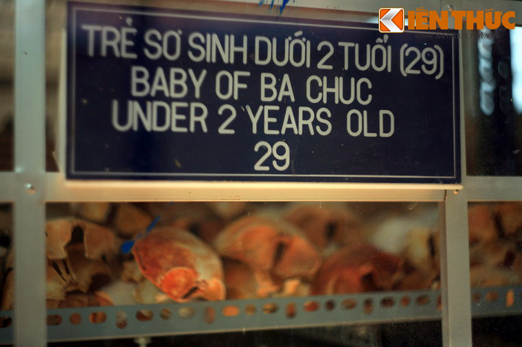 Không khỏi thắt lòng khi chứng kiến hài cốt hàng trăm trẻ em Việt bị Khmer Đỏ sát hại. Dã man tột cùng là việc giết chóc cả những trẻ sơ sinh dưới hai tuổi...