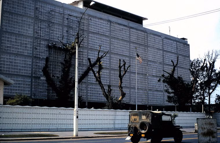 Tòa nhà Đại sứ quán Mỹ tại Sài Gòn.