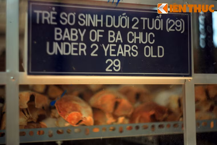 Dã man tột cùng là việc giết chóc cả những trẻ sơ sinh dưới hai tuổi.