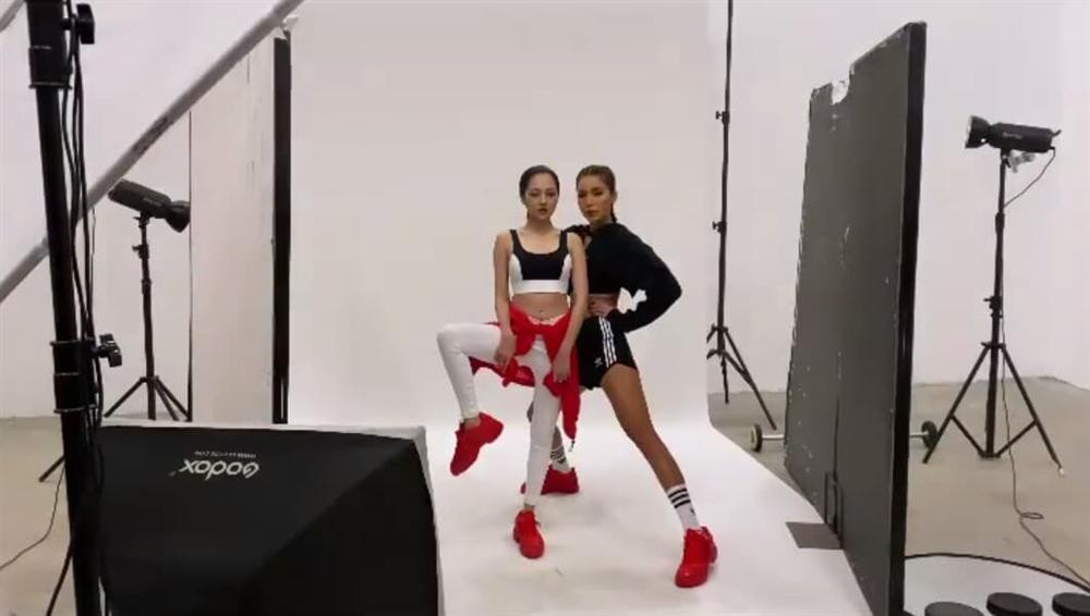 Buc anh “nghiet nga” lam lo chieu cao that cua Bao Anh-Hinh-2