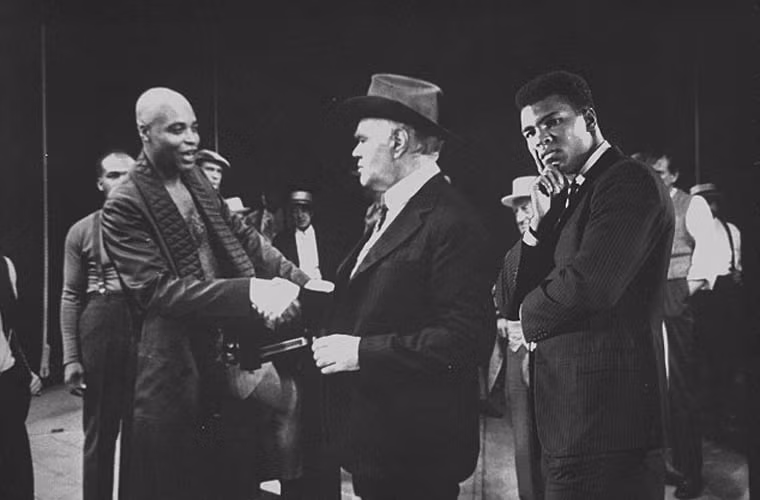 Huyền thoại quyền anh Muhammad Ali tham gia một buổi công chiếu bộ phim "Giấc mơ vĩ đại".